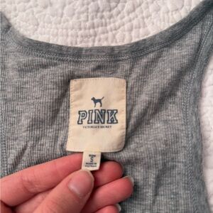 Victoria's Secret PINK Gray Tank Top - size small